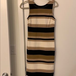 Stripped form fitting midi dress